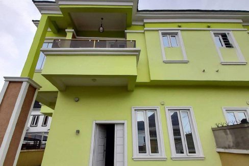 LUXURY 4BEDROOM SEMI DETACHED DUPLEX