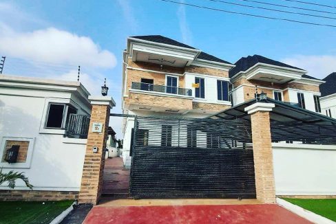 5 Bedroom Fully Detached Duplex