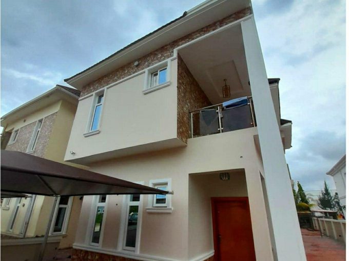 5 BEDROOM DETACHED DUPLEX FOR SALE