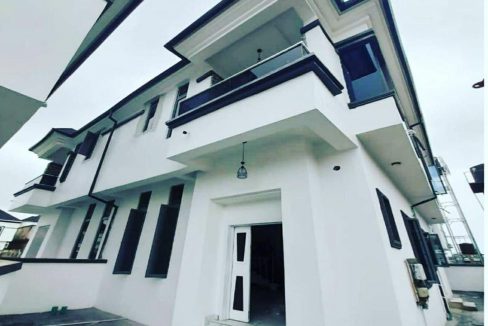 LUXURY 4BEDROOM SEMI DETACHED DUPLEX