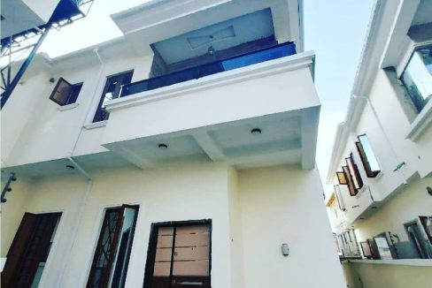 LUXURY 4BEDROOM SEMI DETACHED DUPLEX FOR SALE