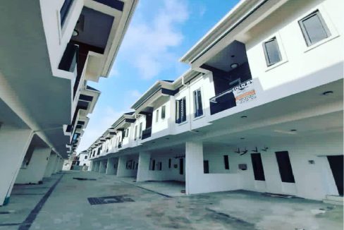 4 Bedroom semi detached Available for Sale at idado estate Lekki