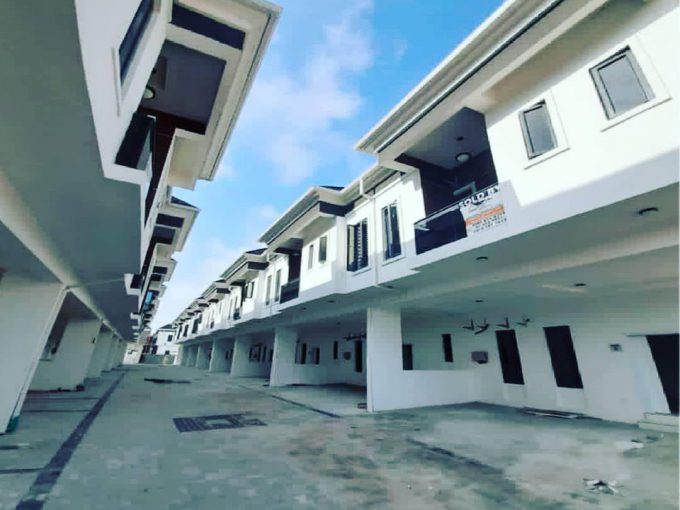 4 Bedroom semi detached Available for Sale at idado estate Lekki