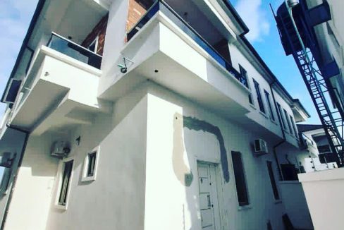 5 Bedroom fully detached Available for Sale at Ikota Lekki